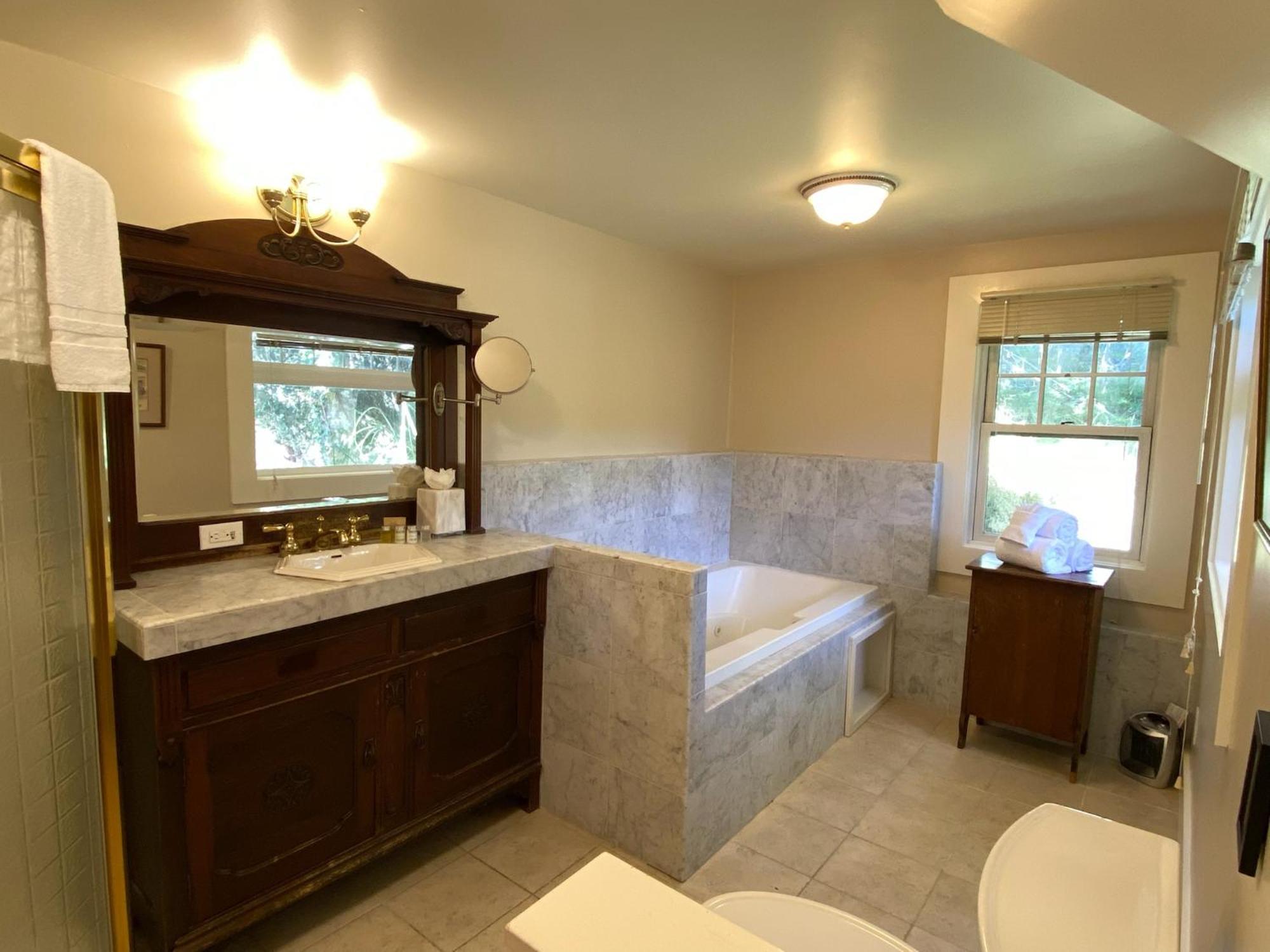 Jenner Inn Quarto foto